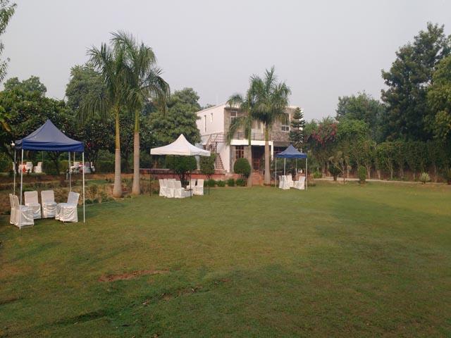 Club Awara Holiday Resort Manesar Ngoại thất bức ảnh